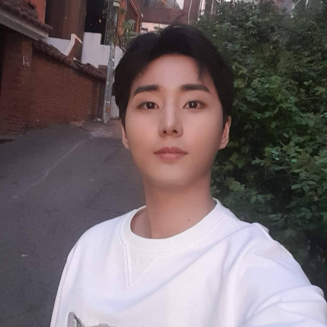 waitfor_youngk's tweet photo. 영케이 (강영현) 전역일
23. 04. 11 

전역까지 4일 남았습니다 https://t.co/LRt8ajvqjX