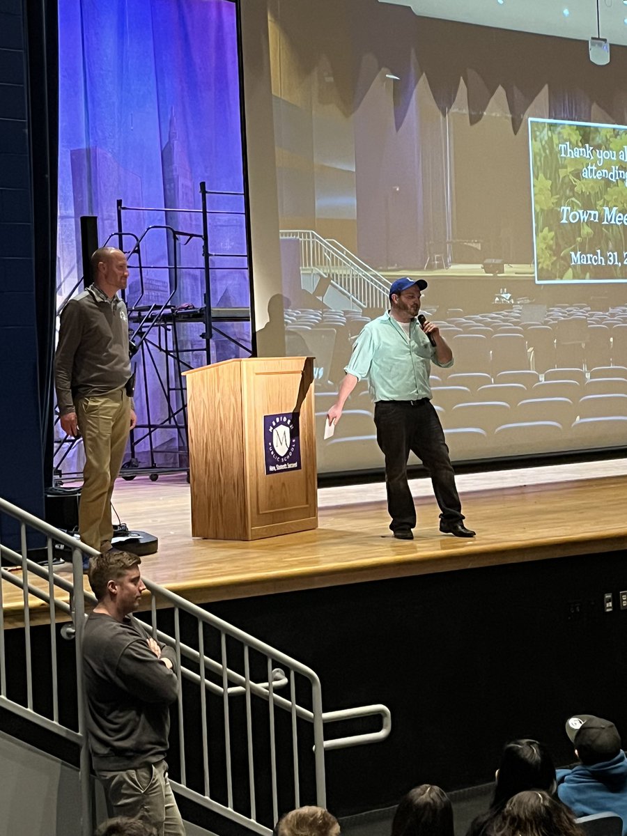 JFlynnLMS's tweet image. #spoton #brightspot Lincoln’s teacher of the year! Mr. Tartaglia! @pvcivitello @MeridenK12 @SullivanKowalsk @HodumLMS @DylanGrayLMS @noonan_mrs @LJWask @lms_counseling_ @hebert_lms