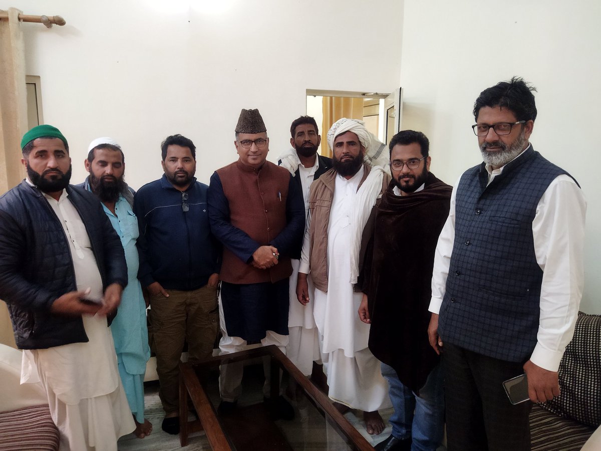 GulamAliKhatana's tweet photo. A delegation of Dodhi Gujjar Association today met MP Rajya Sabha Gulam Ali and appreciated him for raising the voice for #Pasmandas landless, homeless, paperless &amp; tribal population of #JammuAndKashmir 
@blsanthosh @JPNadda https://t.co/okpJWarAIw