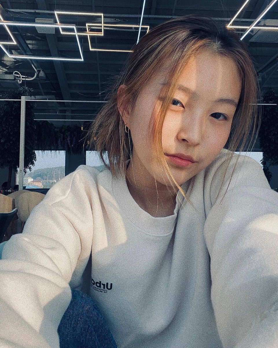 _haeunie's tweet photo. 230401 #HAEUN IG update (1/2) https://t.co/DL1bz42XbS