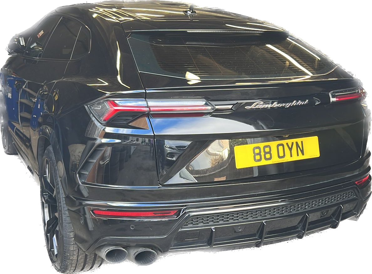 UKBountyhunter's tweet photo. ๐ฒ๏ธ๐ฒ๏ธ#Wanted #Stolen #SMV #LamborghiniUrus @metpoliceuk @MPSRTPC @MPSEnfield @MPSBarkDag @livestreamdata @LocalCrimeBeats @LBBD_LWW @essex_crime @EP_SVIU This vehicle was #Stolen to order #OVCG last sighted 00.00hrs RM12 area but possibly about Enfield or surrounding ๐ฃ #GameOn https://t.co/1Ox0I39LTd