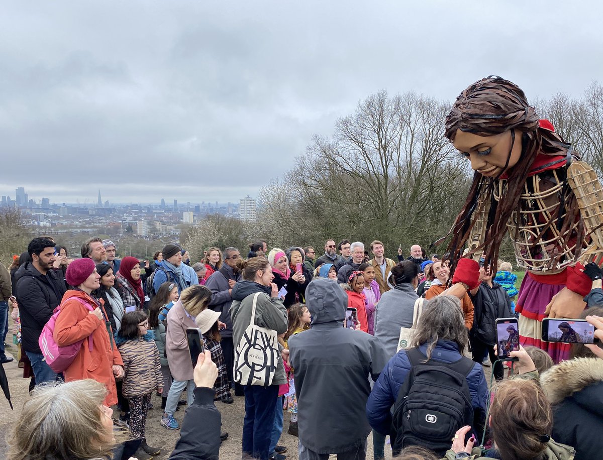 HeathHands's tweet photo. Stunning @walkwithamal on @CityCorpHeath - do donate to @chooselove if you can #walkwithamal #littleamal #hampsteadheath #heathhands https://t.co/rxfB4Zhd6e