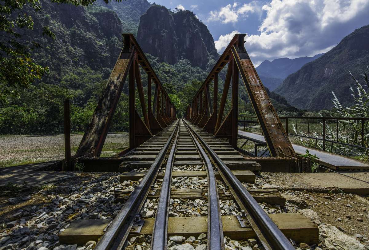 RondreisPeru's tweet photo. Ontdek de verborgen juweeltjes van Peru tijdens onze 21-daagse rondreis, inclusief de adembenemende Salkantay Trek! Beleef een onvergetelijk avontuur tijdens deze reis.

https://t.co/GSf3AvZnWP

#Peru #reizen #avontuur #cultuur #vakantie #toerisme #Salkantay #MachuPicchu https://t.co/FNAHD00aIP