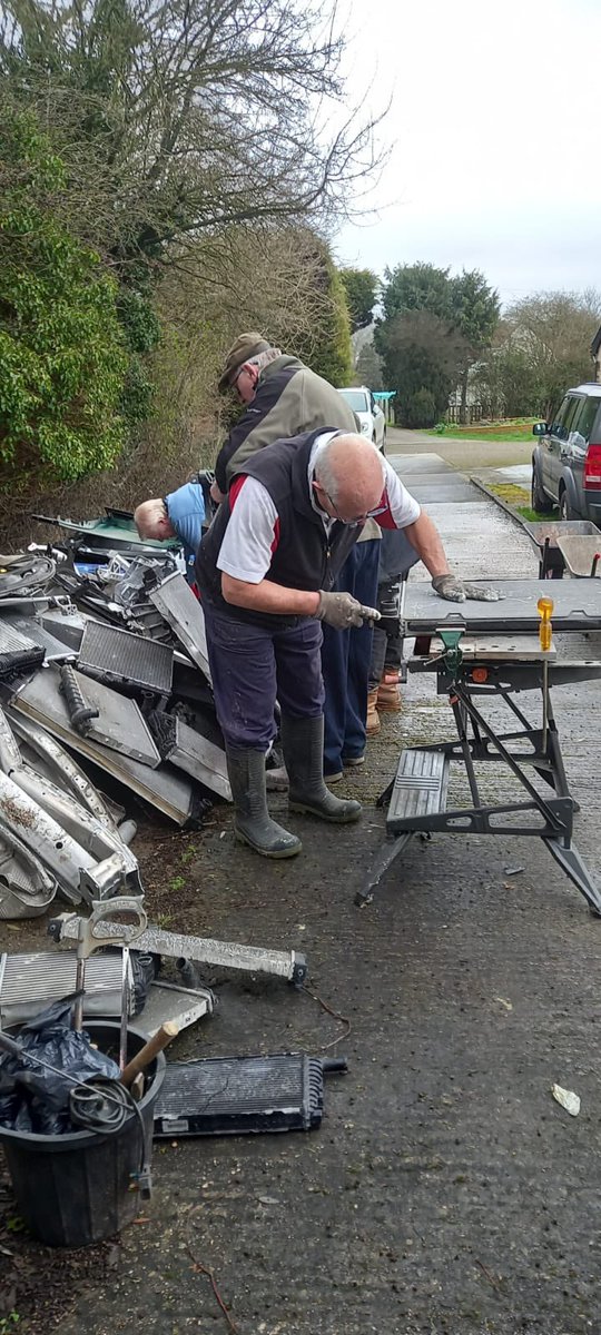1105_bsac's tweet photo. Saturday #scrapmetal sorting out by @1105_bsac members. Hopefully there will a big pot of #money for the club👌. Well done team. #scuba #recycling #ukdiving @BSACdivers https://t.co/oy2Krkh3CM