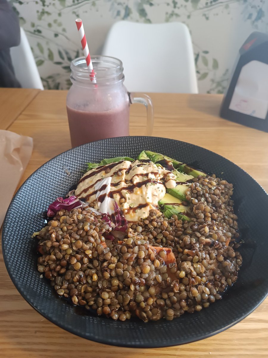 ruiedgarcruz1's tweet photo. Buddha bowl. #saborarte 🤤 https://t.co/alrUge8gPy
