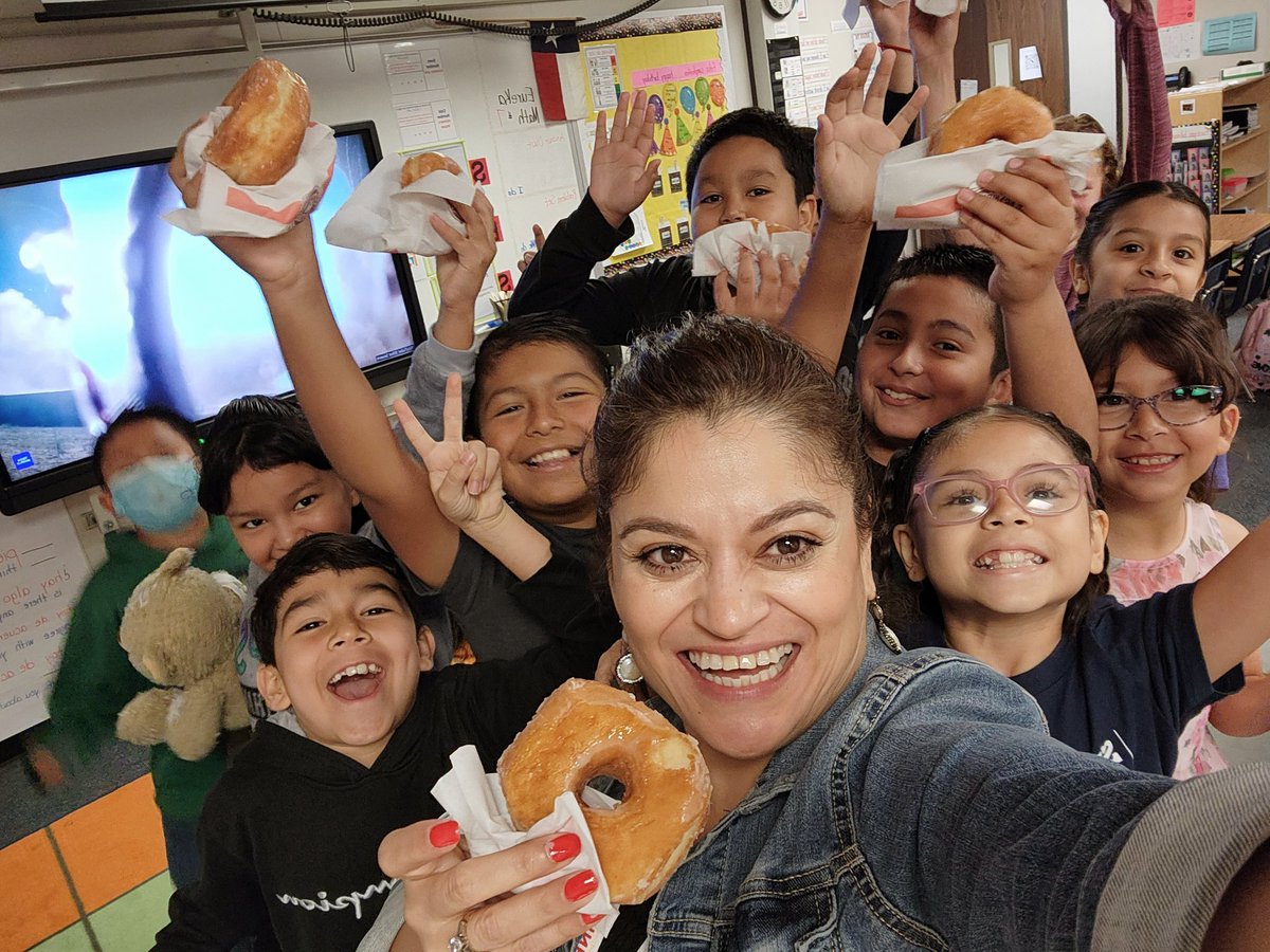 Ms Llamas (@llamas_3rdgrade) on Twitter photo It's 7:35 am on a Saturday morning!
Donut tell anyone how sweet it is to be excited for school.😆👩🏫🌄🍩 <a href="/ErmelES_AISD/">Ermel Elementary</a> <a href="/AldineISD/">Aldine ISD</a> It's 7:35 am on a Saturday morning!
Donut tell anyone how sweet it is to be excited for school.😆👩🏫🌄🍩 <a href="/ErmelES_AISD/">Ermel Elementary</a> <a href="/AldineISD/">Aldine ISD</a>