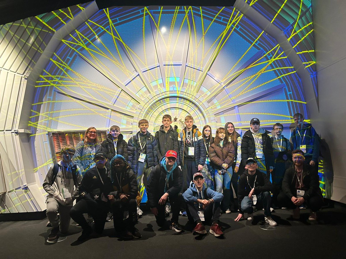PATKingsSchool's tweet photo. Photos from a fantastic day at #CERN ⭐️ #schooltrip https://t.co/Rv0Xp26htC