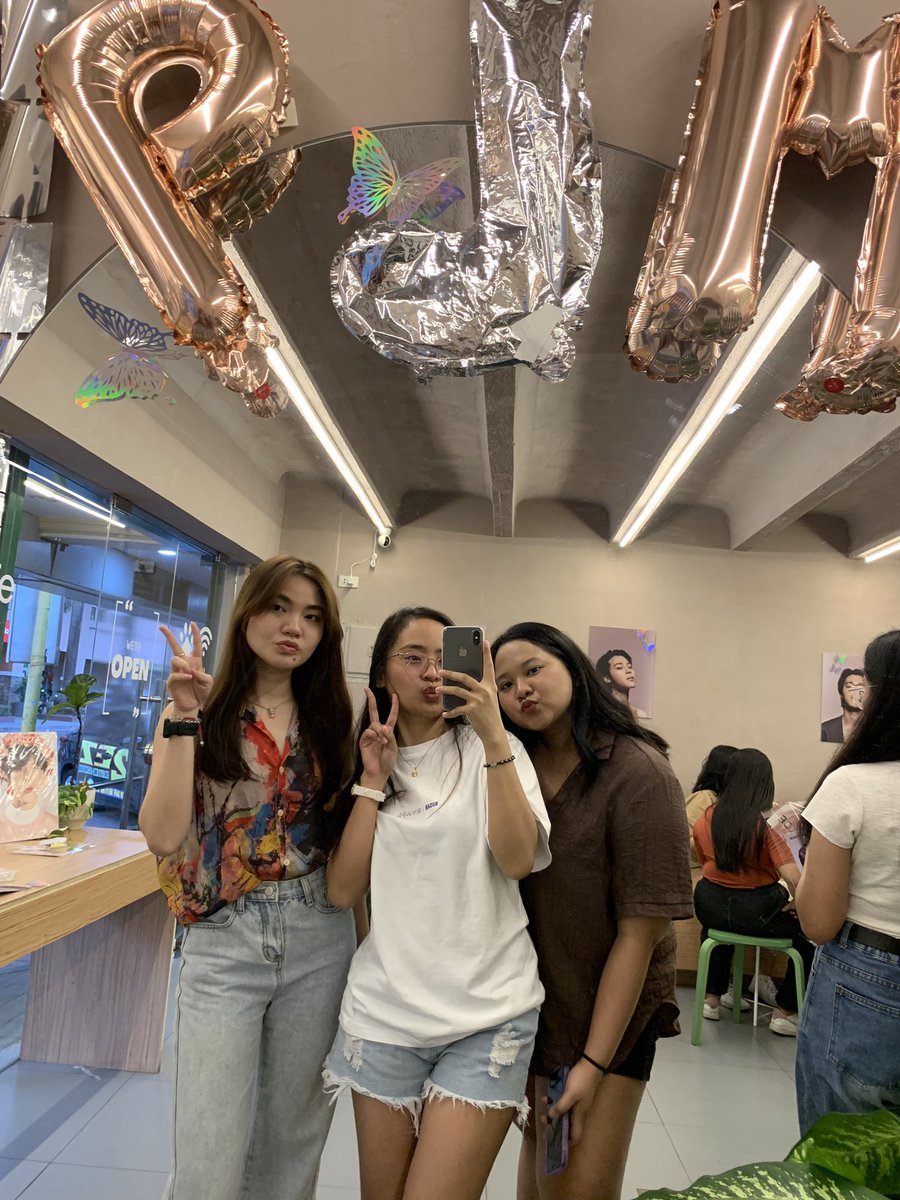 littolmochi's tweet photo. first cse! thank you @flowwithjimin β¨
see u again soon @myjincart @pjmangeeel
#flowwithjimin https://t.co/6Uzr1OwQgm