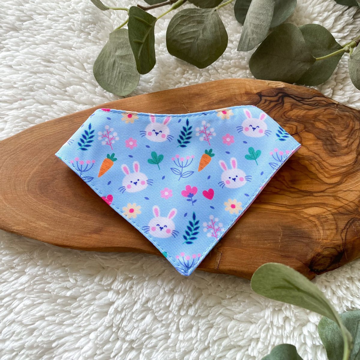 arisclosetco's tweet photo. Elevate your cat's Easter style with our reversible bandana! Bunny and carrot prints on one side, Easter eggs on the other ๐๐ฅ๐ฃ Order now and make your feline furriend the star of the show! #CatBandana #EasterCats ๐๐ฑ๐ธ
https://t.co/5jI8kf1P6r https://t.co/NjBmak70Lf