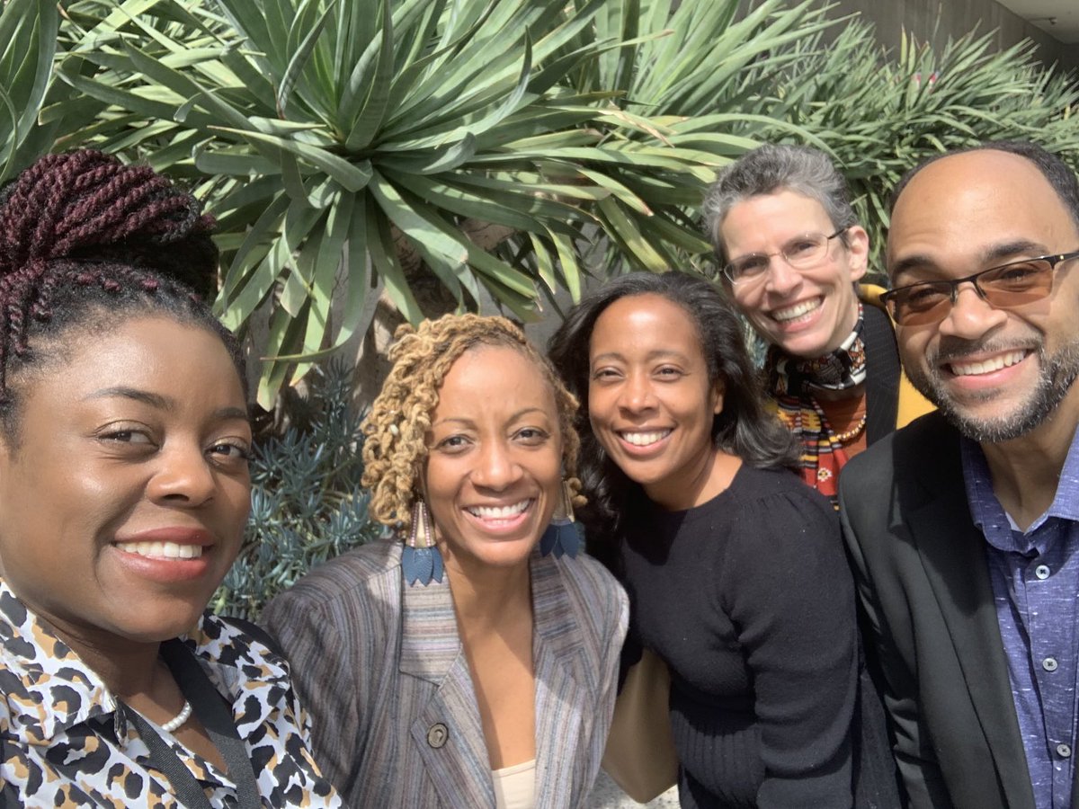 What a great conversation on writing biographies of Black women with ⁦@drashleyfarmer⁩ ⁦@DrPreston1913⁩ ⁦@MckinleyTyrone⁩ & Sheena Harris at the #OAH2023! We even managed to get a moment in the LA sun!