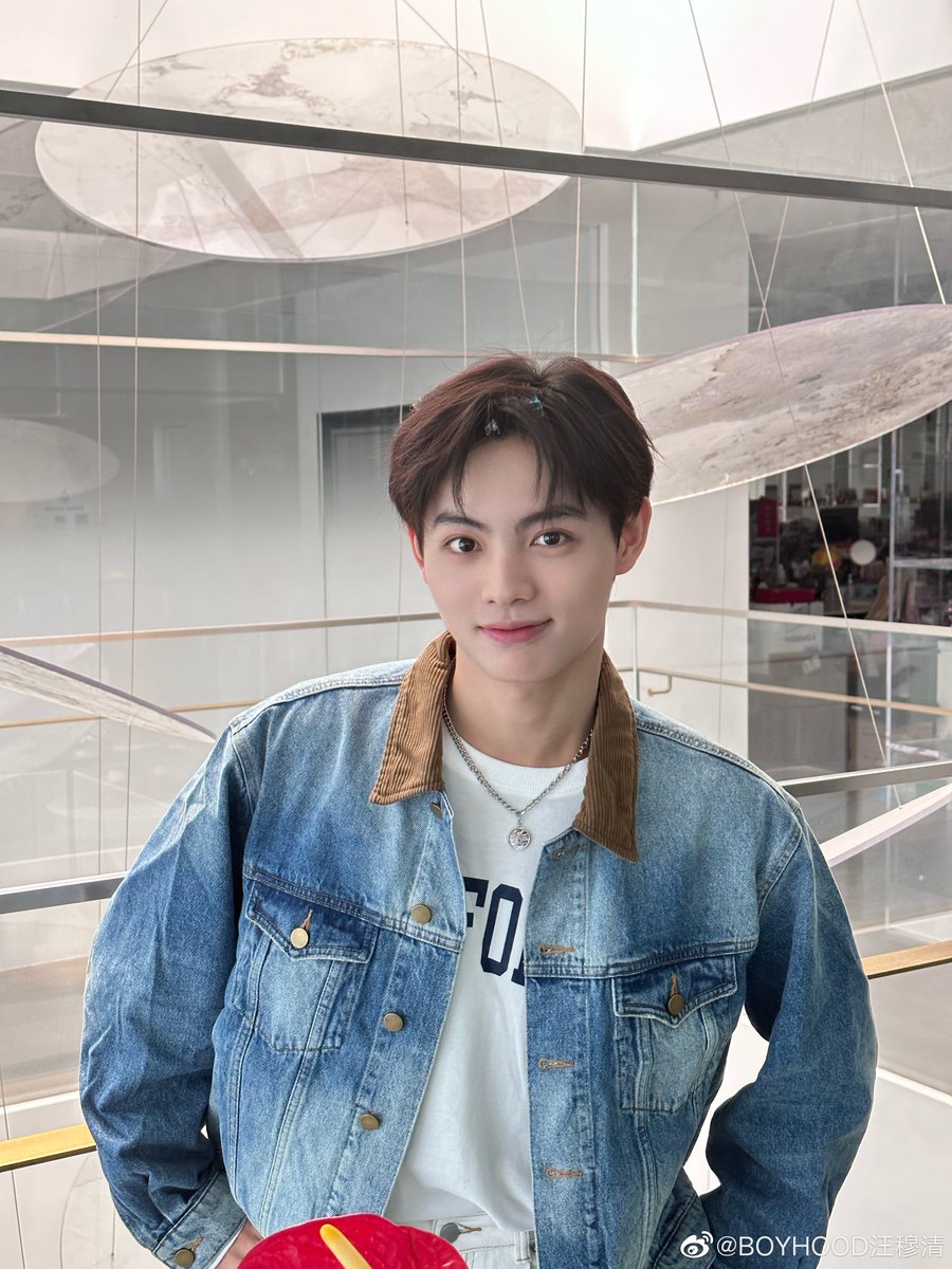forboyhood's tweet photo. 230401 wang muqing weibo update (1/3)
"first time taking pictures for everyone, are you guys satisfied?
📷 #drje #basementfg"
#BOYHOOD #乐华娱乐 #YUEHUA #汪穆清 #WANGMUQING https://t.co/tOMi0dhcHw