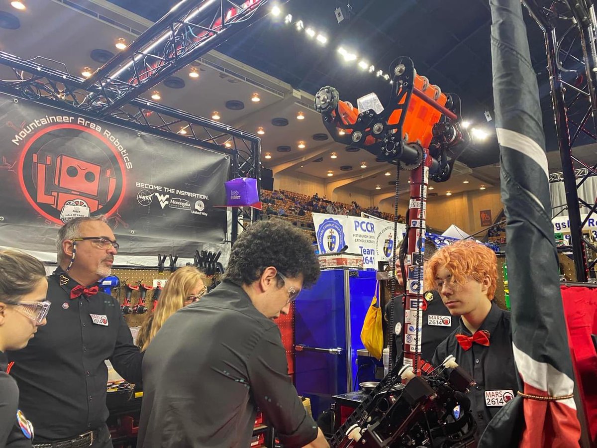 MARS_2614's tweet photo. MARS wants to give a huge thank you to all of our sponsors! Our team wouldn’t be achieving what we have so far without your support! #martiansmakingadifference #smokymountainregional #omgrobots #stemsquad #WestVirginia #robots #FRC #STEM https://t.co/YPSvWWZ5wQ