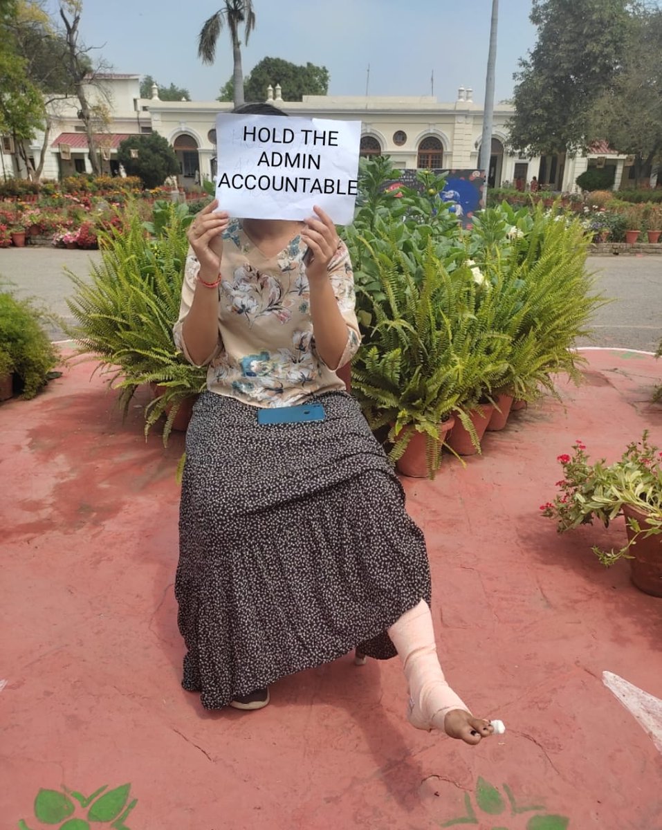 Harshit54286252's tweet photo. #IPadminsharamkaro #IPCWPrincipalresign #justiceforipstudents https://t.co/pW7cTQaVJj