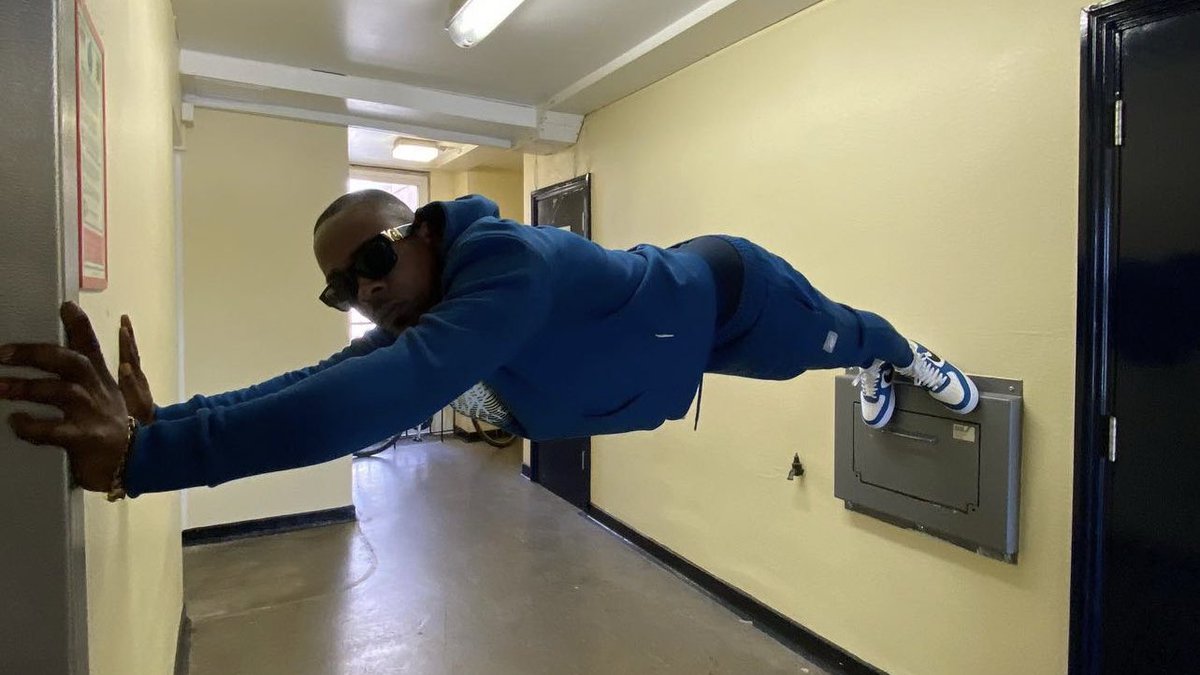 LickshotLippy's tweet image. 