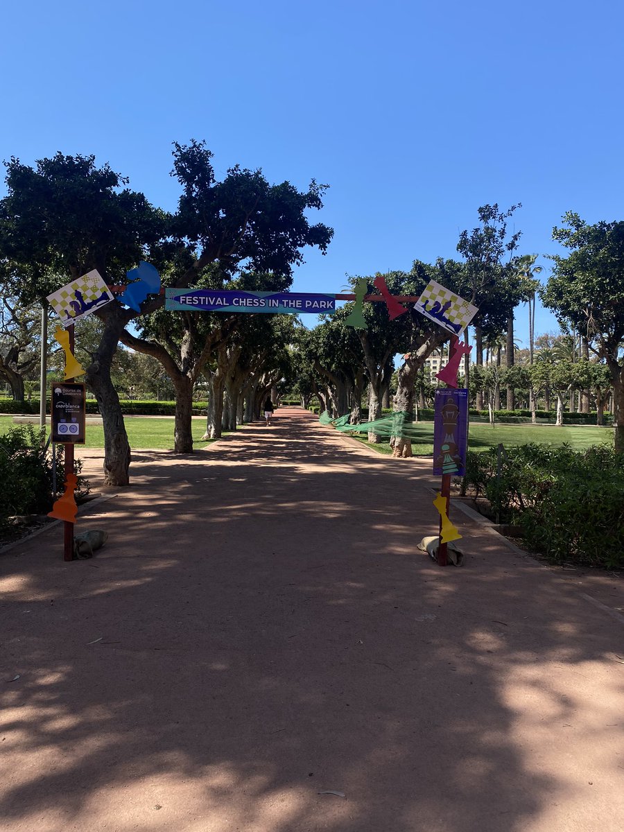 📍 Rejoignez-nous vite au Parc de la ligue Arabe pour profiter d’une séance d’initiation aux #échecs gratuite ! 

Ne ratez pas l'opportunité de passer une après-midi fun en famille ou entre amis.