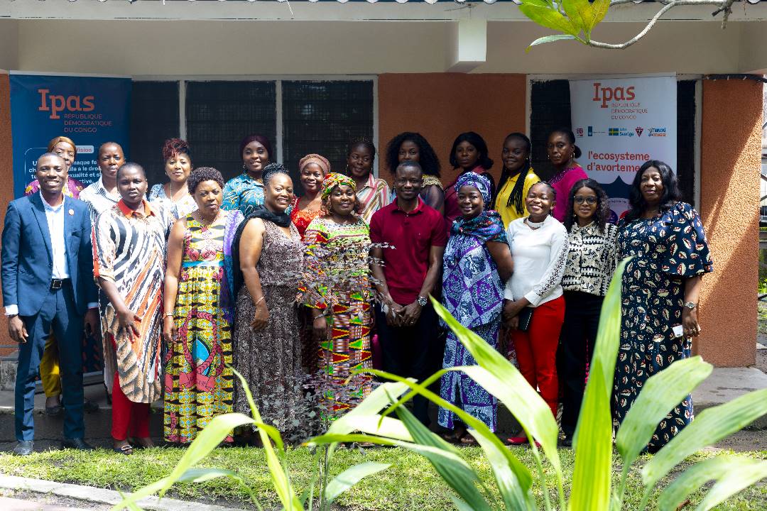 Vendredi 31 mars 2023, l 'AFEAC a organisé un atelier d'évaluation du monitoring réalisé par ses membres avec l'accompagnement de IPAS, dans 12 Cours et Tribunaux de Kinshasa sur l'infraction d'avortement. @MakokiYaMwasi @MinGenre_RDC