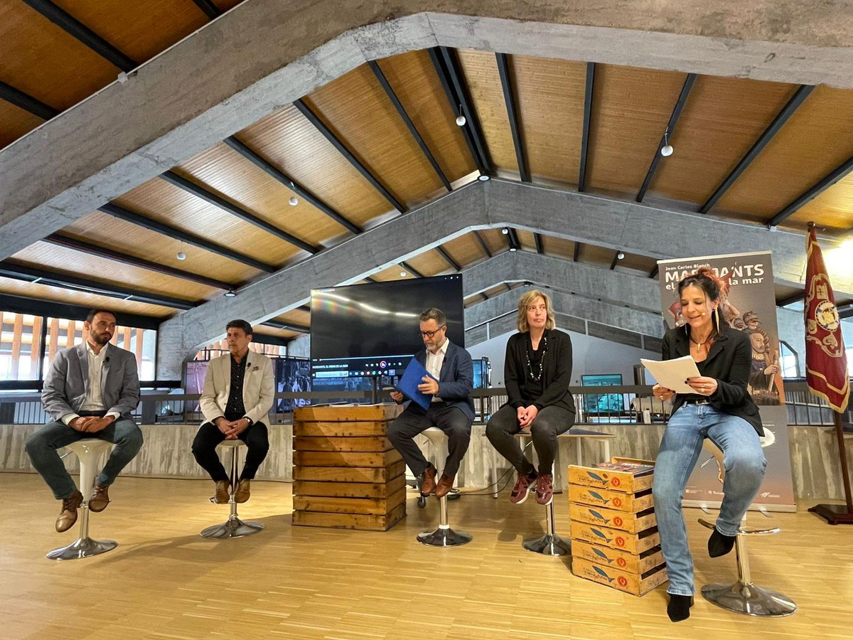 Aquest migdia hem participat a la presentació del llibre Marejants, el gremi de la mar <a href="/marejants/">Gremi de Marejants</a>
de #joancarlesblanch al <a href="/museuporttgna/">Museu - Port de Tarragona</a> 
Molt contentes de col·laborar en projectes de difusió de la història de les entitats de #Tarragona vinculades a la mar.
#marejants #història