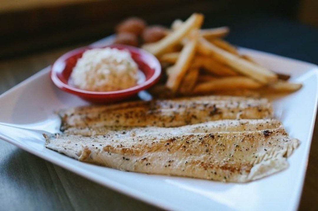 Eat13Bones's tweet photo. 😃 Happy Saturday, y'all! Dine in, or order to-go! Call 336-786-1313 or 336-719-0486 - Order online at https://t.co/eFoQKvFmAU or https://t.co/gyPZ5HKccO! - #13Bones #MountAiry #SurryCounty https://t.co/XuCexg0ipH
