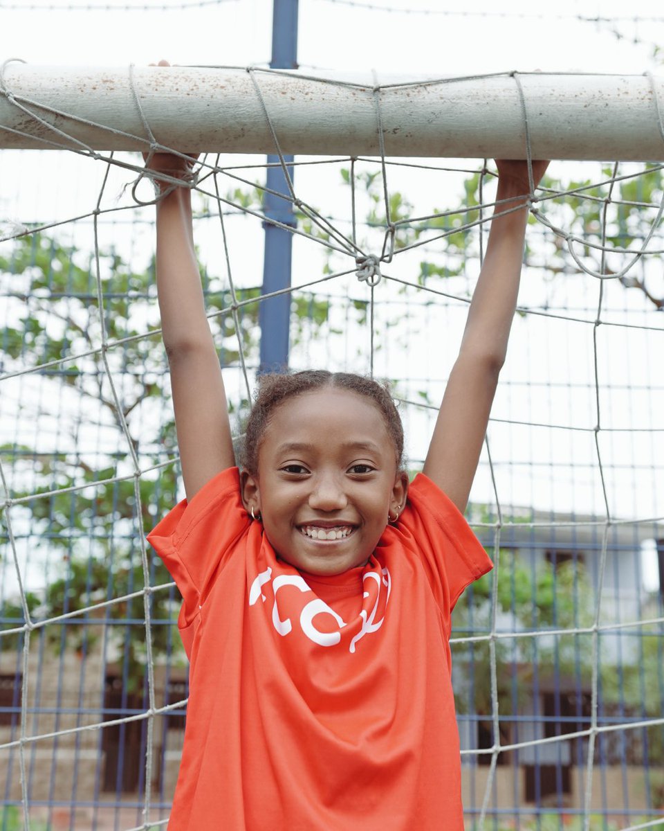 officialfccusa's tweet photo. ♥️🙋��️⚽️Meet Valeria Argote! She's dedicated to everything she does, from playing soccer to contributing to her community. Now, she's pursuing her dream of becoming a camerawoman. Let's support Valeria on her journey! #Putyourheartintoit #Ponlecorazon #dreams #FCC https://t.co/KGGtyAoFF6