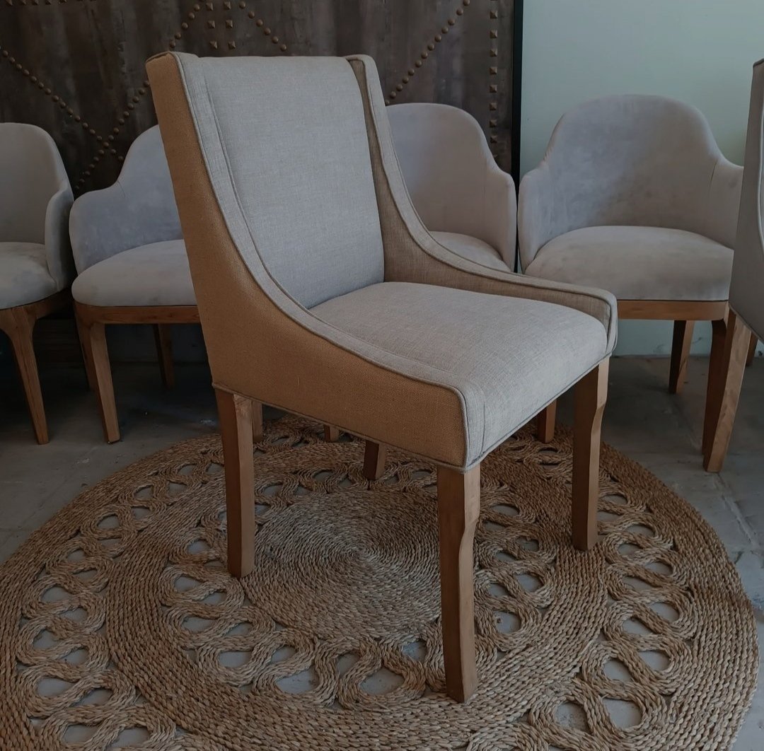 Al fin Abril! Que sea un mes de salud, mucho mucho laburo que lo súper necesitamos. Cómo podés ayudarme? RT, like, compartir, guardar, en mi Instagram @black.mamba.deco tenemos cosas increíbles! Necesitamos difusión. Gracias 🫂