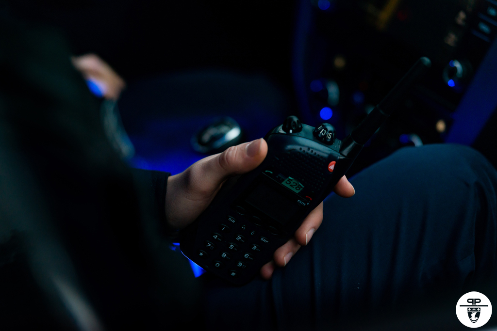 prefpolice's tweet photo. #Anticambriolages | Dans la nuit, proche d'un quai du 13e arrondissement de Paris, des policiers ont interpellé un individu qui venait de dérober plusieurs arbustes dans une grande enseigne de jardinerie.

🟢 Interpellation  
#VotreSécuritéNotreQuotidien https://t.co/d1VN5T1Z6B