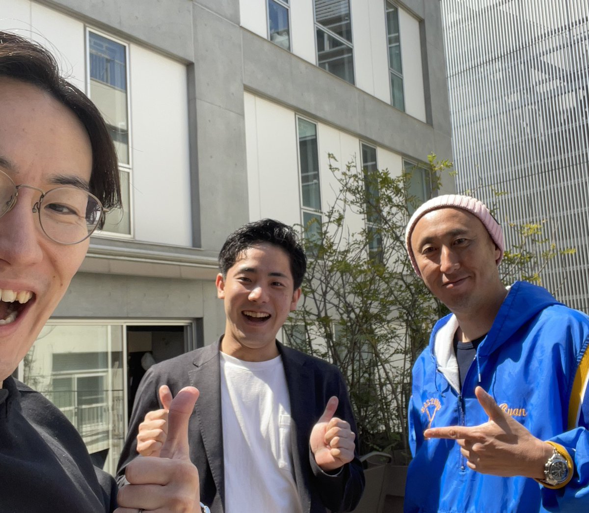 RYOICHI_TORII's tweet photo. 新しい仲間を迎えられた最高な新年度のスタート！さらにアクセルを踏めることが楽しみで仕方ない。会社も事業も自分たち自身も成長できていることをダイレクトに実感できるのが痺れながらもオトナの青春。 https://t.co/8ZrrSnOtv6
