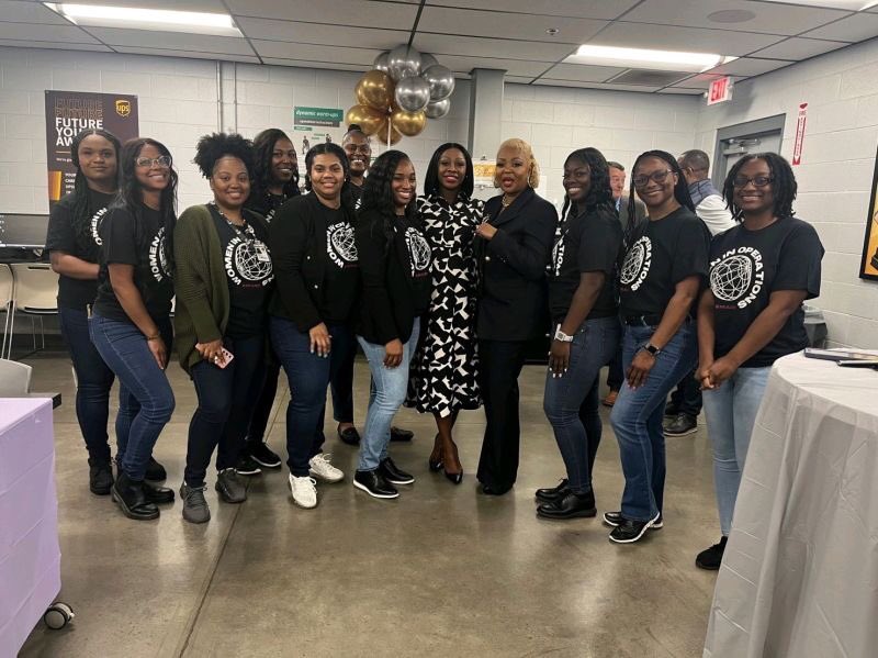 BCOP1's tweet photo. @upssmart #womenshistory @UPS https://t.co/Zzc4yp1kP0