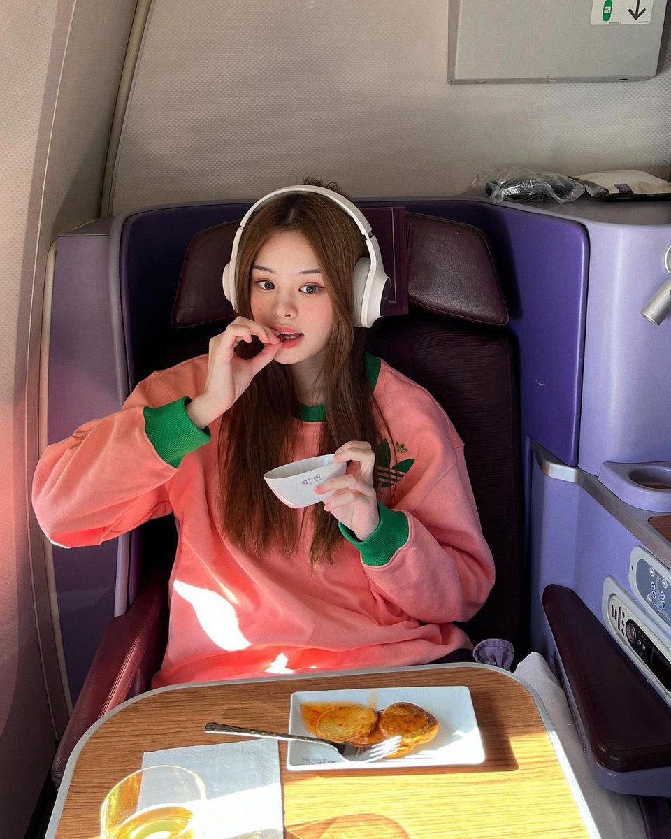 aallyalll's tweet photo. let’s take a break 🥨

#ALLY #ALLYsONLY #allynitibhon #แอลลี่ https://t.co/L6QD4waVNJ