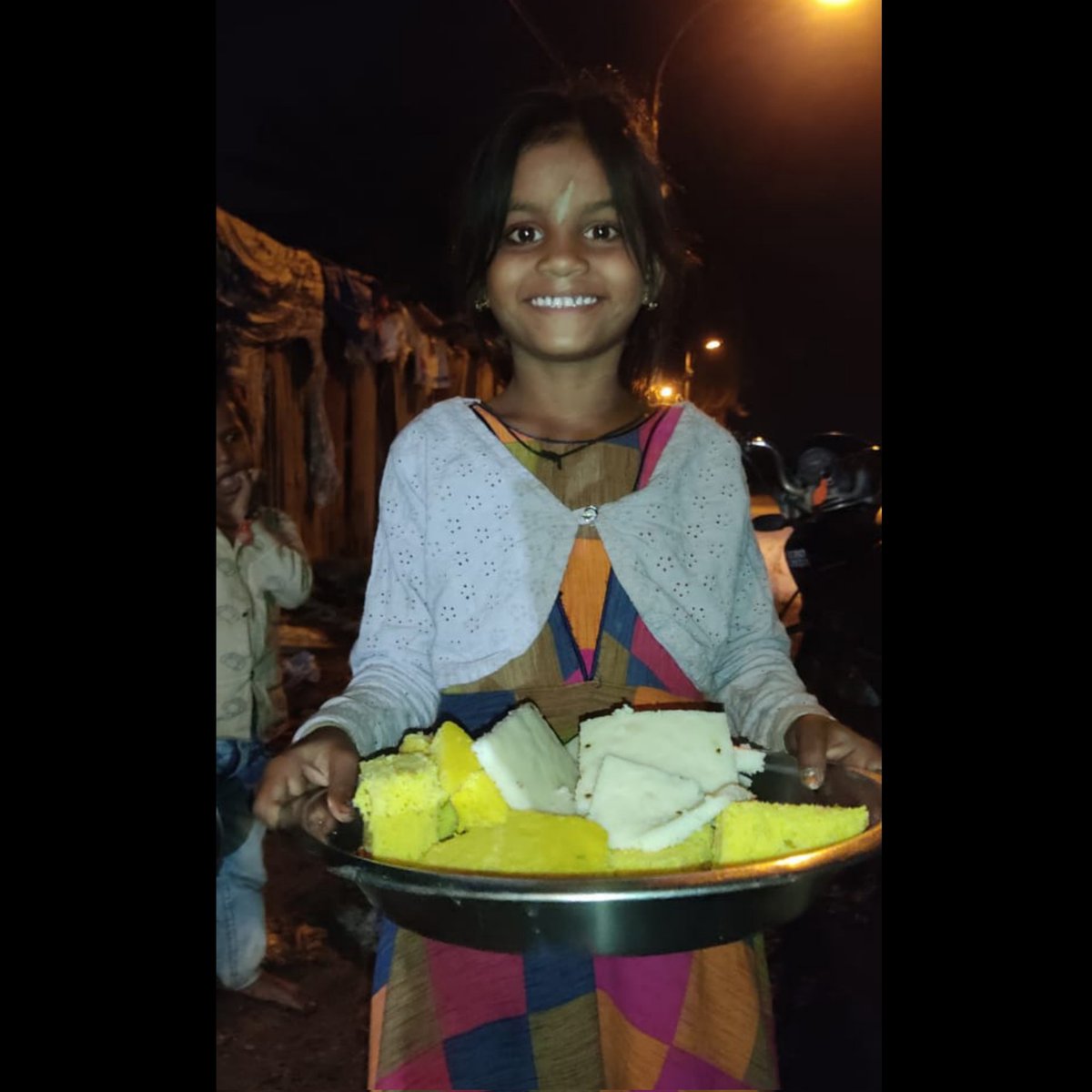 ServingRanger's tweet photo. "There should be no hunger in the world today. We have the technology, we have the resources, and we have the moral obligation."
We would like to extend an invitation to join us as a volunteer and make a positive impact in our community."
#servingranger
#liftinguphandsofhelp https://t.co/FG0ZyIuylH