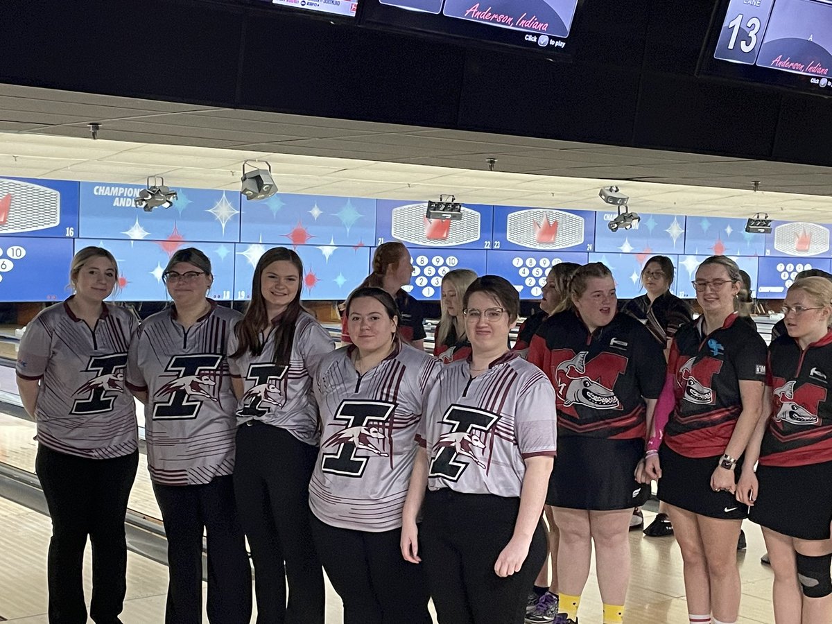 uindybowling's tweet photo. @uindy @UIndyAthletics your Lady Greyhounds are off and running (Hopefully as fast as our birthday boy @uindyhound) 2023 Collegiate Club Nationals in Anderson, IN. #UIndyClubSports #UIndyBowingTeam1 @uindybowling https://t.co/oso8FYwLEi
