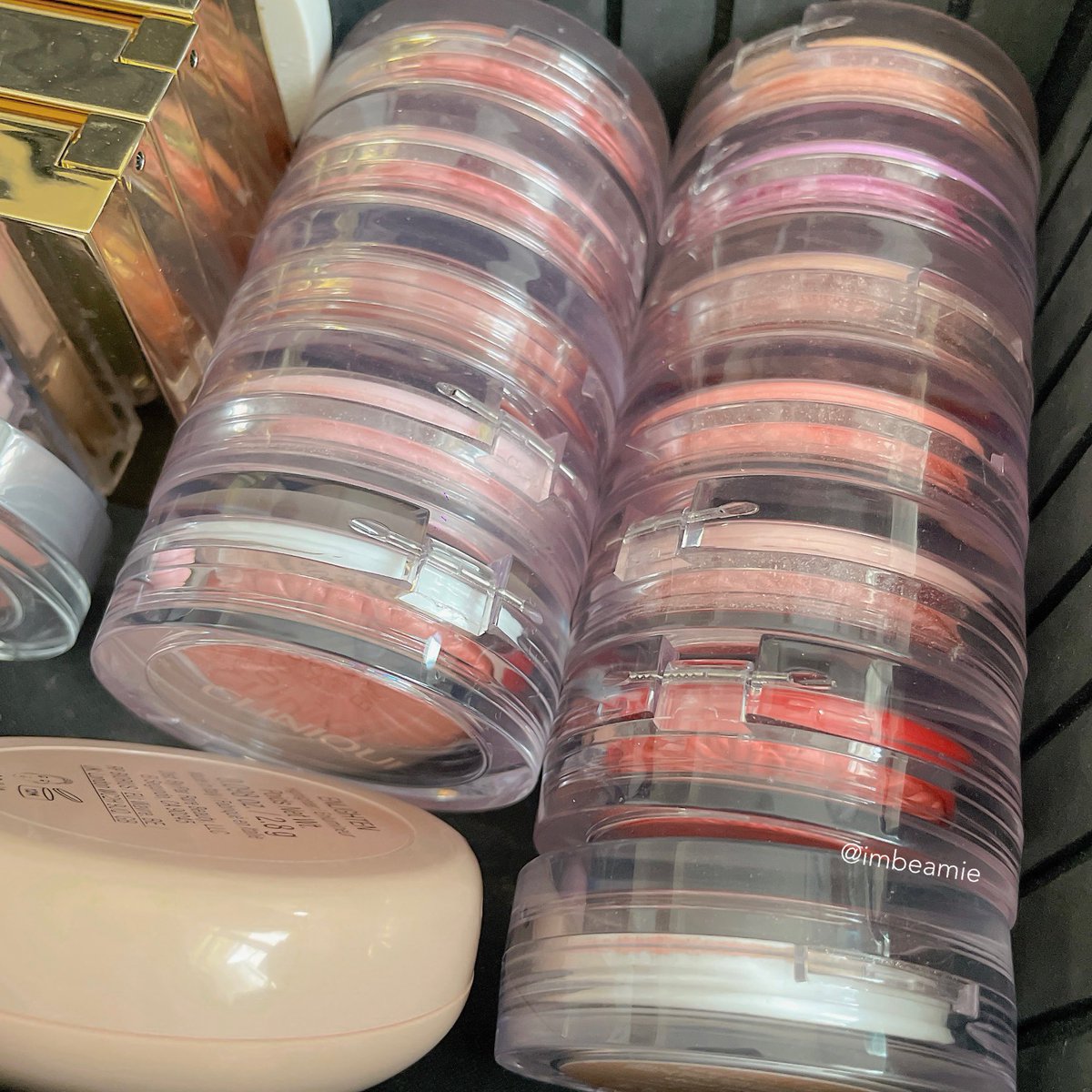 imbeamie's tweet photo. อย่าถามว่ามี Clinique cheek pop กี่สีเลยแฮร์รี่ ถามว่าไม่ได้ใช้สีไหนจะง่ายกว่า 🥺𓂃𓏧🩰🤏🏻 https://t.co/yktvvGq4YI