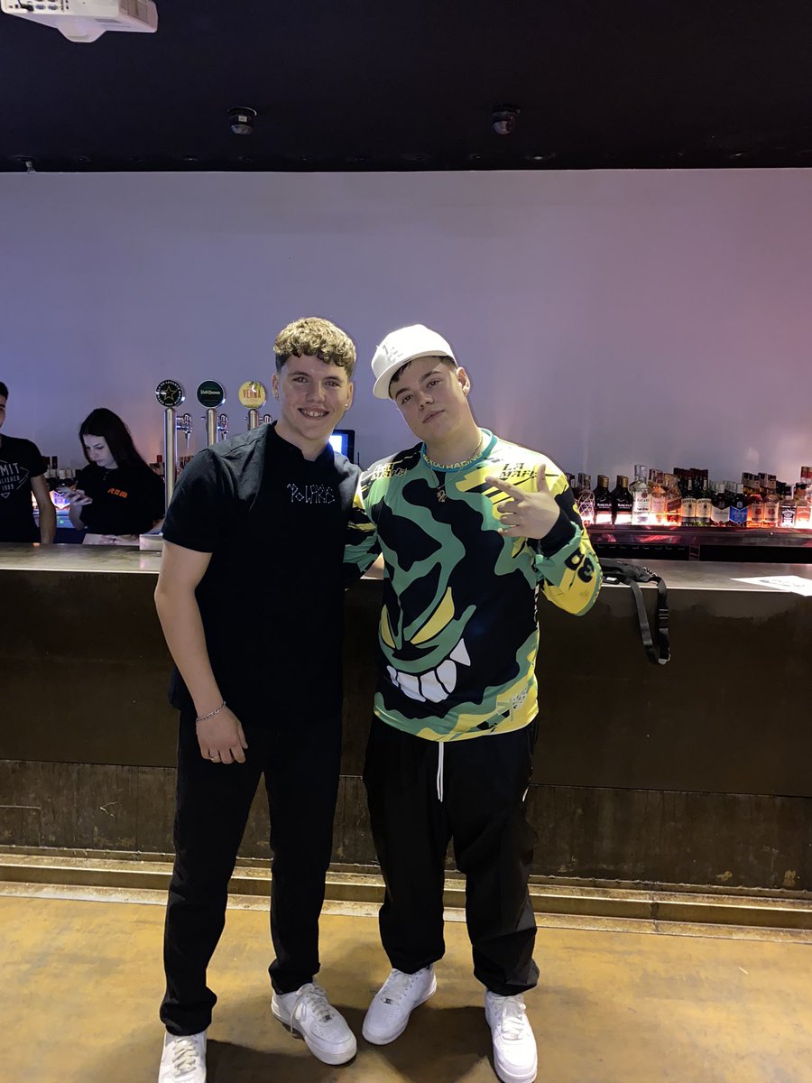 adrxdj's tweet photo. @saikobeibe  me escribiste esto en Murcia y te dije que me lo iba a tatuar , aquí esta 🫡💜 https://t.co/iXKHi8GGHE