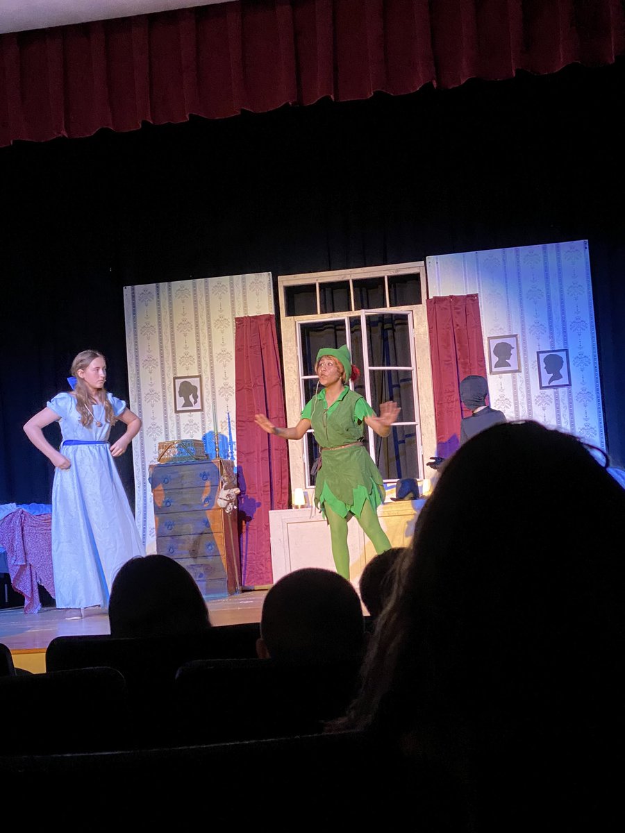 MrsCecere_PPB's tweet image. To say that I’m proud of these three kiddos would be an understatement! The audience LOVED their performances. Congratulations, my friends. YOU ARE ALL AMAZING! #PeterPan #PeterPanJr #matter