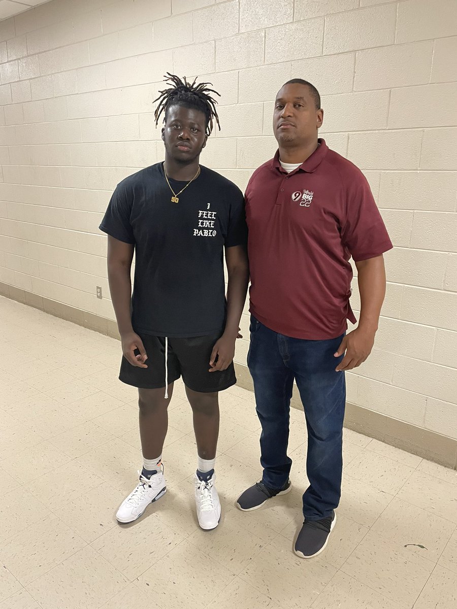 Coach Davis tweet media