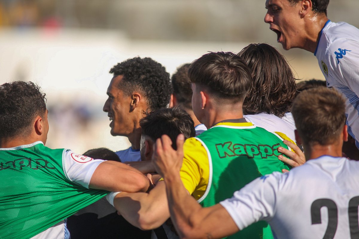 🏁 𝗙𝗶𝗻𝗮𝗹 𝗱𝗲𝗹 𝗲𝗻𝗰𝘂𝗲𝗻𝘁𝗿𝗼 • VICTORIA ÉPICA DEL HÉRCULES B, ¡SEGUIMOS CREYENDO!

Hércules B  4️⃣➖3️⃣ Athletic Torrellano

#HérculesBTorrellano • 💙 #MachoHércules 🤍