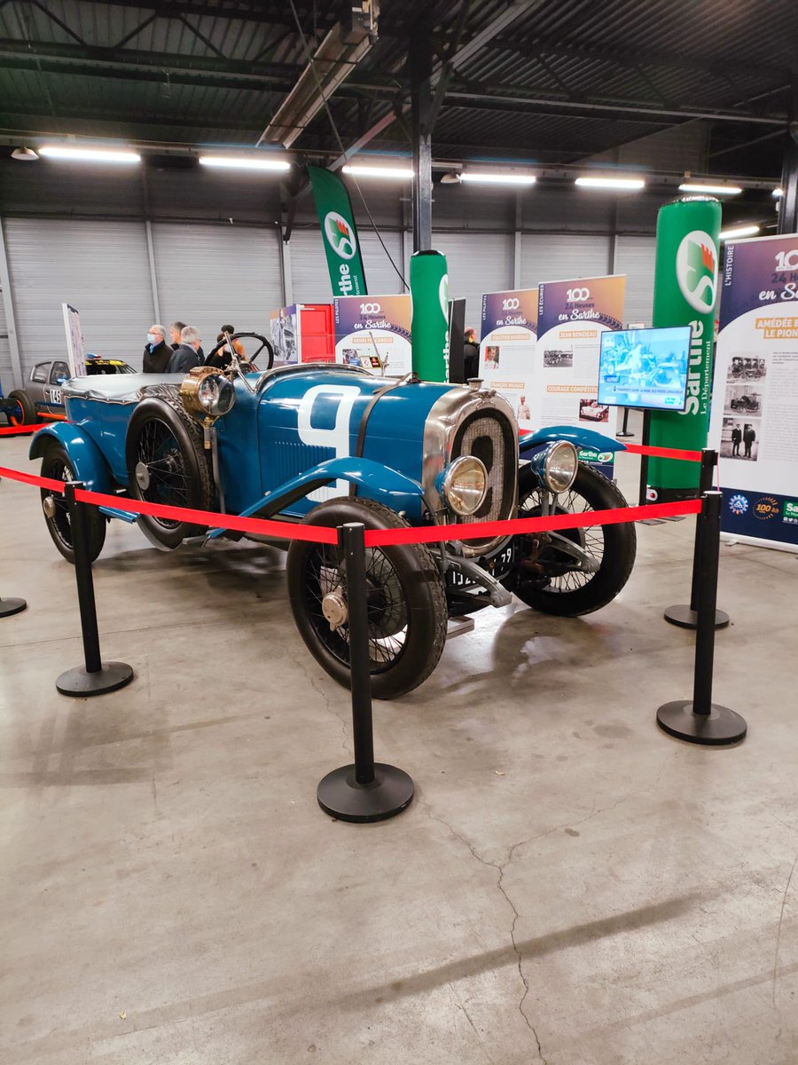 IsaFillette's tweet photo. Venez découvrir la Chenard et Walker, jumelle de la voiture gagnante des 24H 1923, sur le stand du @sarthefr au salon Auto moto rétro. Et découvrez l’offre de rallyes touristiques de @sarthetourisme ! #24h #24hours #sarthe #sarthepower @SartheMeUp @sarthefr https://t.co/Hu2aJRMB90