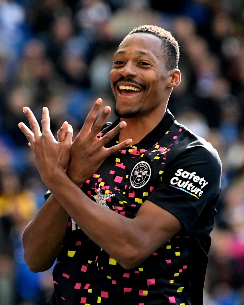 premierleague's tweet photo. FULL-TIME Brighton 3-3 Brentford 

Brighton claim a point having equalised three separate times, with Alexis Mac Allister’s late penalty confirming the draw

#BHABRE https://t.co/8s1vqPh7lZ