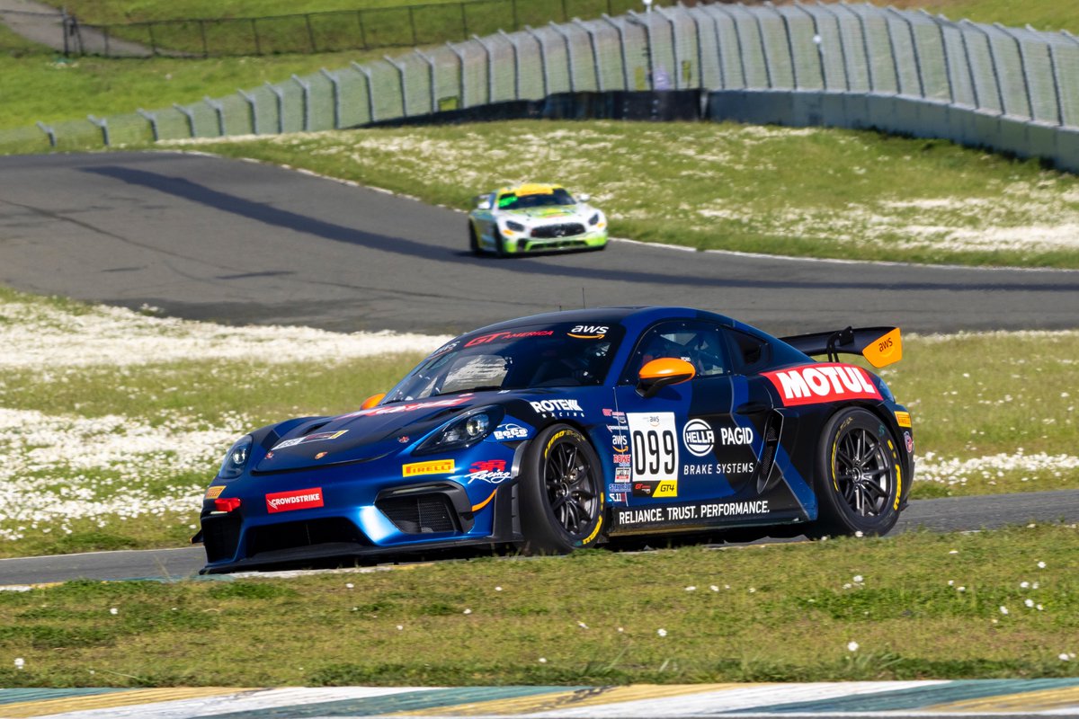 gtworldcham's tweet photo. 🏁QUALIFYING 

Pair of Porsche race cars dominate qualifying

Top cars by class
🔴SRO3: No. 120, Wright Motorsports, Porsche 911 GT3 R
🟡GT4: No. 99, Rotek Racing, Porsche Cayman GT4 RS Clubsport 

https://t.co/IoegJvqwYW

#GTAmerica #EventHashtag https://t.co/0S1vZSFyNc