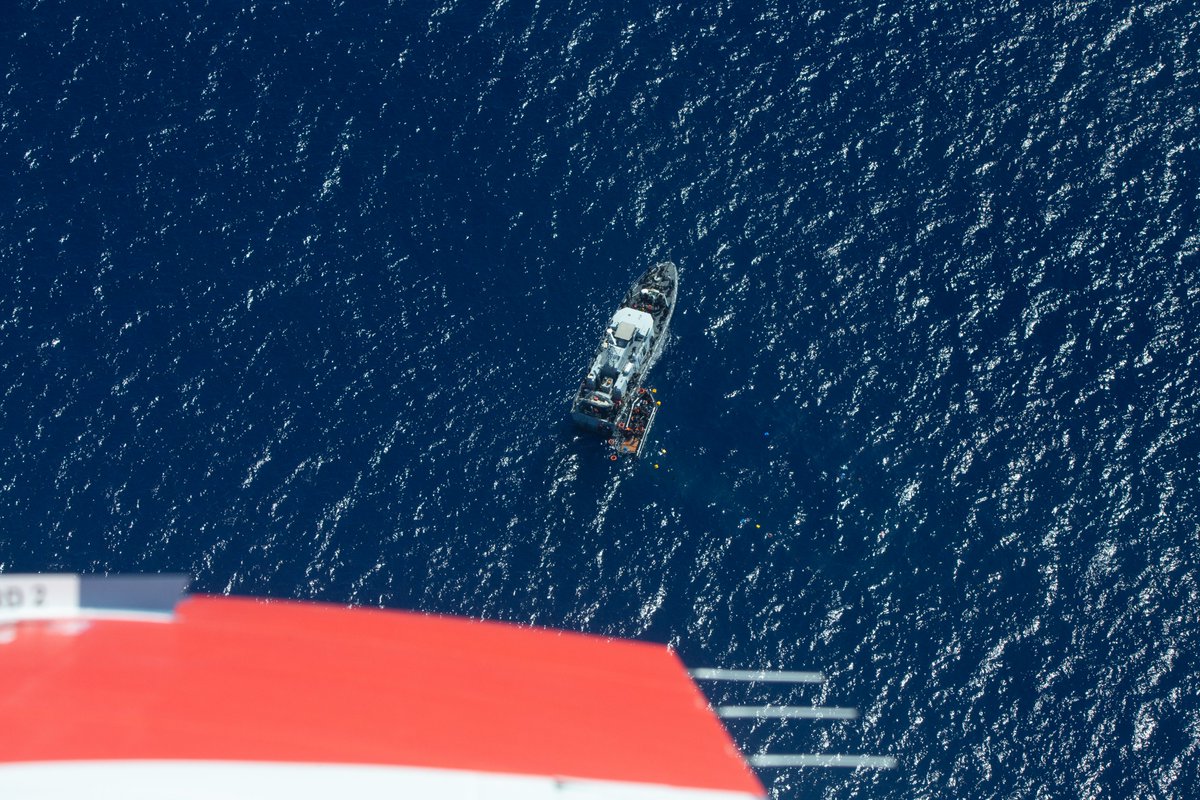 140 people were intercepted in the Mediterranean.
We watched today how the so-called Libyan Coast Guard intercepted three boats in distress. During one of these interceptions, several people fell overboard without life jackets. Fortunately, it seems that all of them survived.