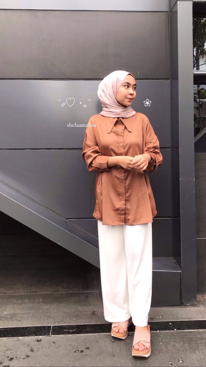 cellaashl's tweet photo. 🦋29
pashmina silk flowy tipis mudah diatur: https://t.co/HovGXZYL4m
kemeja silk, lembut dan adem, ada kancing di sisi kanan kiri jd bikin lebih ramping, warna milo: https://t.co/popjFIWyy5
celana knit premium tebal, lembut, ukuran reguler, warna BW: https://t.co/RbTtPyvSwZ https://t.co/IIQRDj16Nl