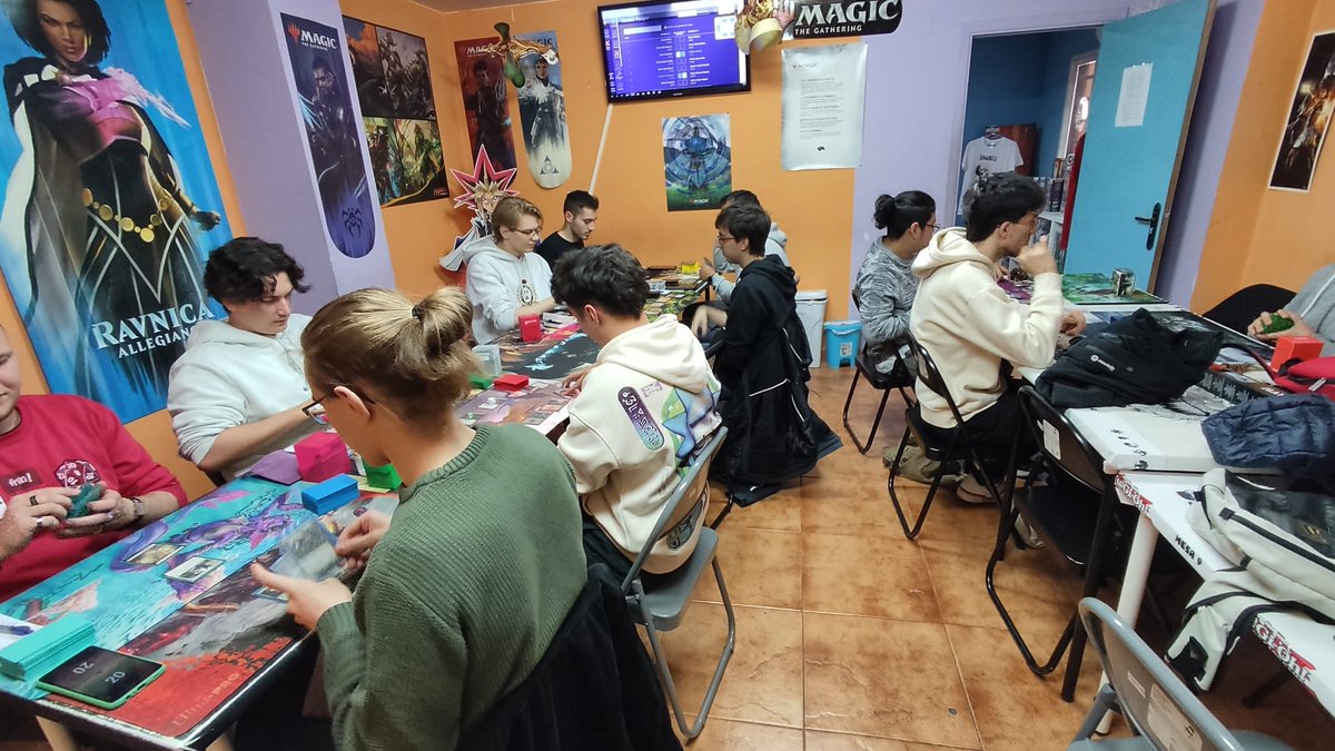 Está mañana hemos tenido torneo de pauper en <a href="/dadosycubitos/">dadosycubitos</a> ¡Muchas gracias a todos por venir!