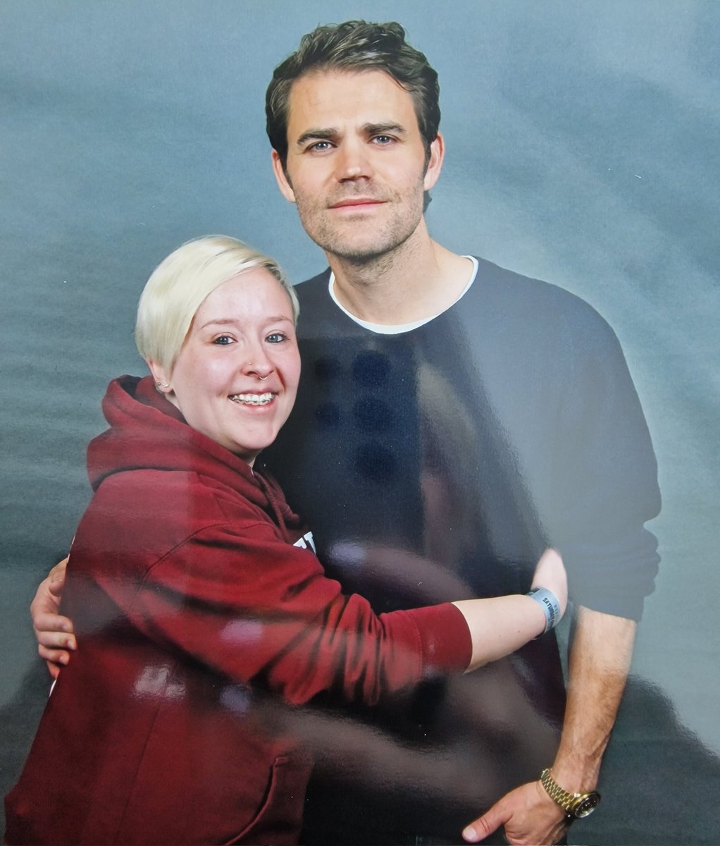 MysticGirlXTam's tweet photo. Thank you @comconliverpool for the brilliant organisation for Ian and Paul today. Thank you to the staff ! https://t.co/znr5r2B2co
