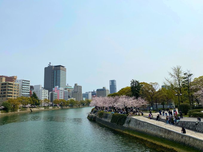 そう言えば先日お花見してきました🌸「むさし」のお弁当めっちゃ美味しかった🍱 