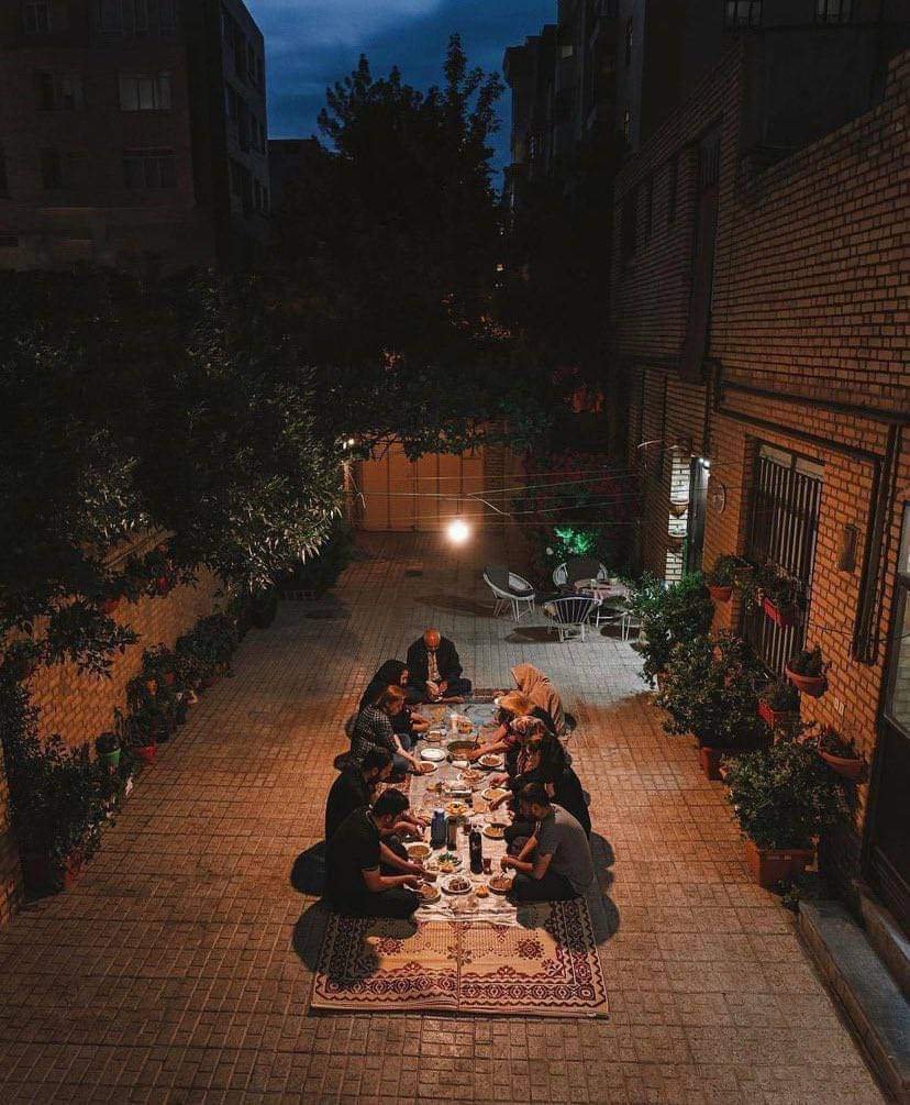 AymanRahaman's tweet image. Let's take our #Ifter with our dearest family member. 

#Ramadan #Islam 
#Jannah #Muslim