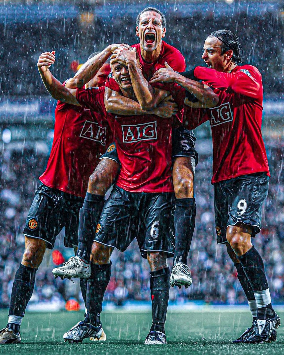 AbsoluteBruno's tweet photo. Never disrespect Vidic with Van dijk comparisons ever again https://t.co/9nx5WdmSCD
