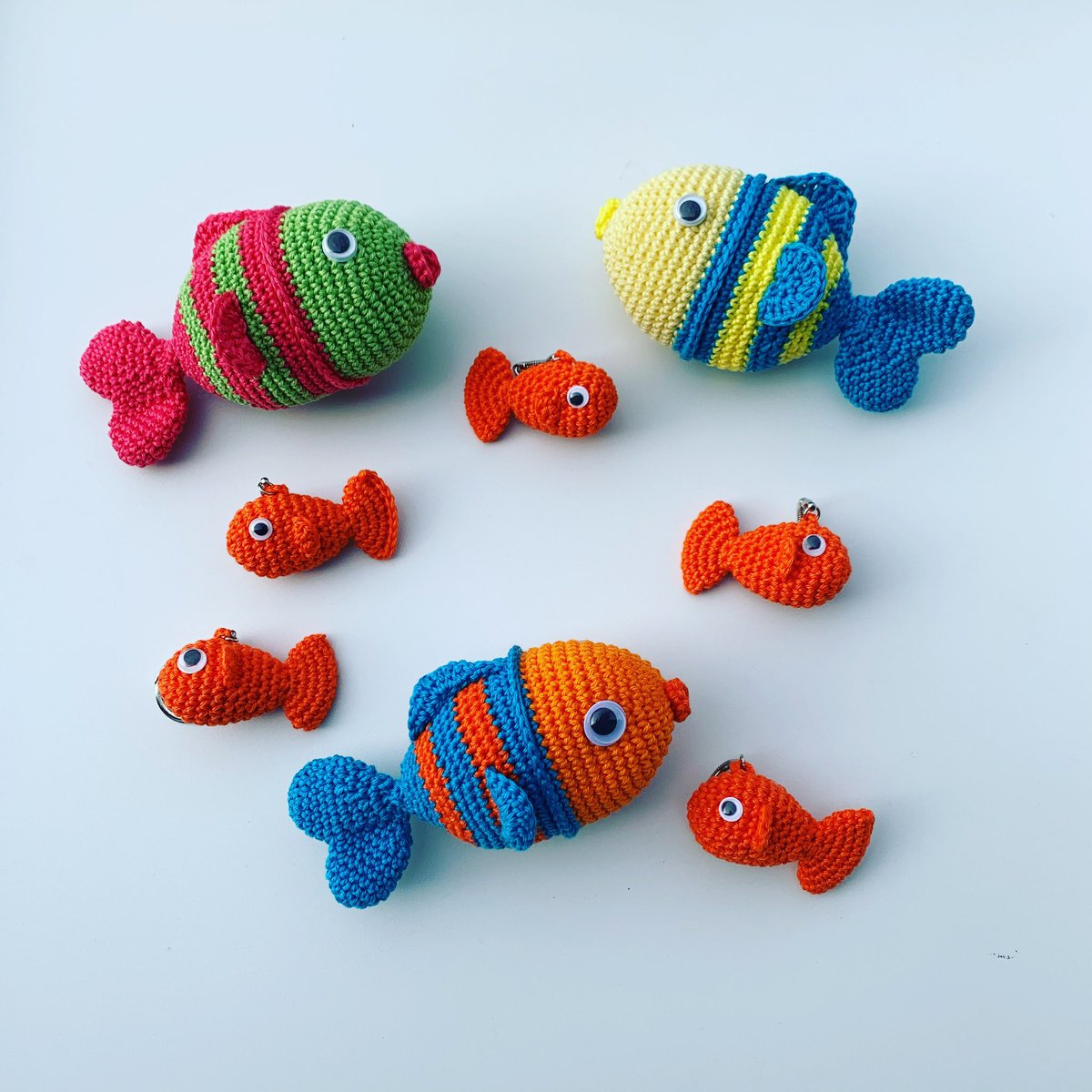 KatiaCarreweyn's tweet photo. Mijn aprilvissen!
Te koop tvv @komop_tegenkanker.
🐟 sleutelhanger = 6 euro (op voorraad)
🐟 = 14 euro (alle kleurcombinaties mogelijk).
#1april #aprilvis https://t.co/oaWM20seoL