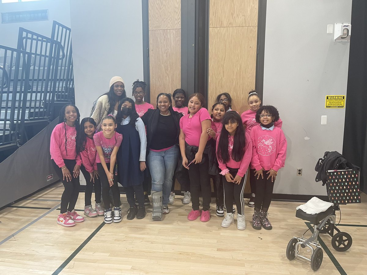 NYCDistrict19's tweet photo. The @d19GEMSquad celebrated WHM honoring women who have made history,women who are making history, &amp; the girls who are claiming their seat at the table!! @NikkiLucasNYC shared her journey, words of advice &amp;commitment to supporting the GEMs use their Voice to make change! #GEMDay https://t.co/u46vcHZgBC