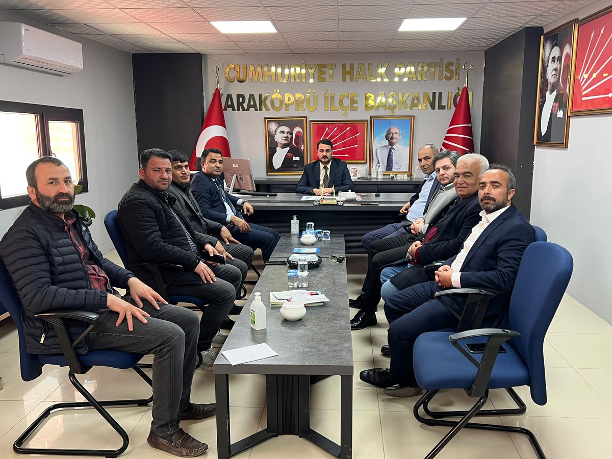 ridvancoban's tweet photo. Cumhuriyet Halk Partisi Milletvekili Aday Adayımız Önceki Dönem Haliliye İlçe Başkanımız Av. İ.Halil Alagöz Ziyaretimize geldi.
Hak Hukuk Adalet yolunda Başarılar Dileriz.
@karadagferhatt @CKarakopru @Avukat_Alagoz https://t.co/8Gsz5Jb4Yx