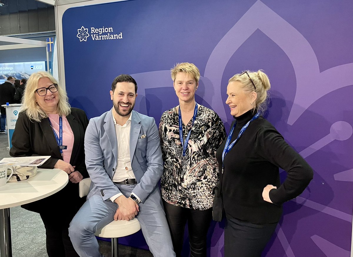 thealaeddine's tweet photo. It's finally here! The EmigratieBeurs - Emigration Expo in the Netherlands has started and our booth is ready and waiting for you! If you're interested in job opportunities in Värmland in Sweden or looking to relocate to a stunning living environment, come and chat with us! https://t.co/9tiGEo6K0i