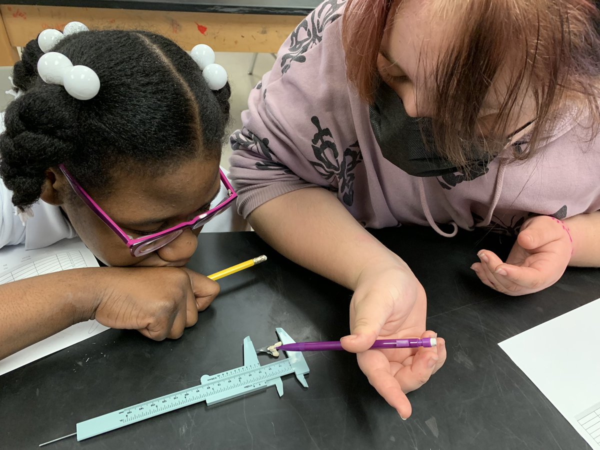 MrsAtkinsTMS's tweet photo. Measuring fossilized shark teeth! Collaborating, discussing, recording data. They love this! Encouraging scientists! @UFEarthSystems #SharkAI #SEFS @TradewindsMS @PBCSDScience @PBCSDSTEM @mrsK_IBSCI https://t.co/KU3c7iAcRK